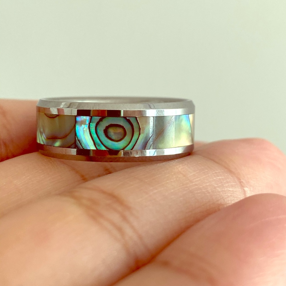 Maui Thorsten TungstenCarbide Mother of Pearl Ring